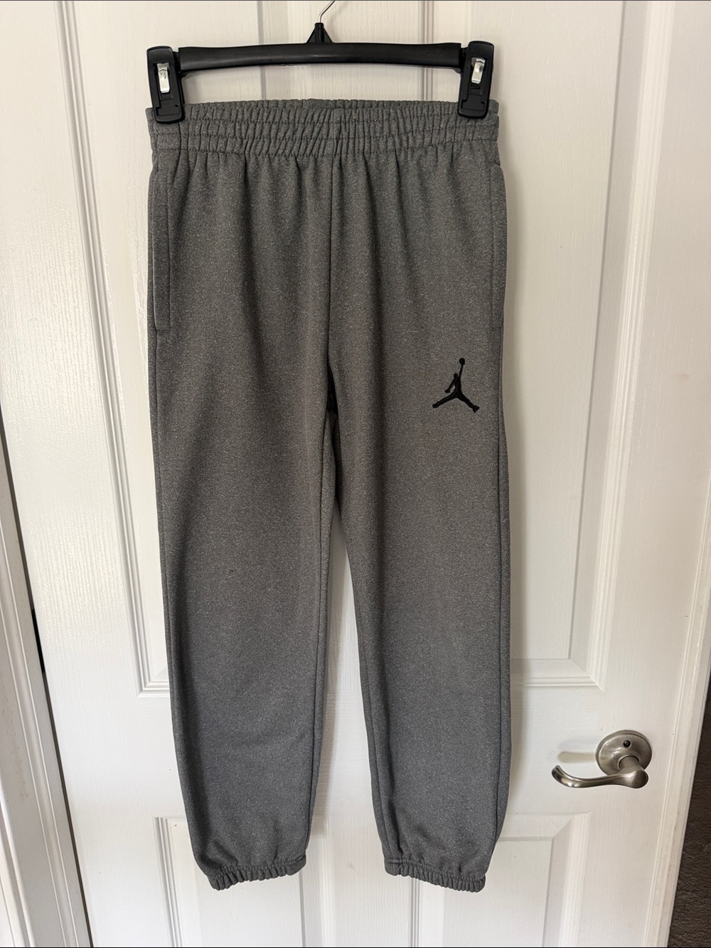 Jordan Kids Grey Athletic Fleece Joggers with Jumpman Logo